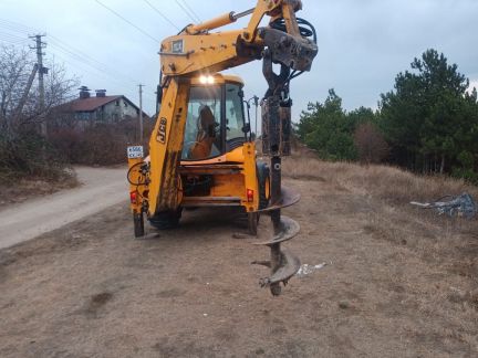 Аренда, услуги ямобура эксковатора погрузчика JCB  - купить на сайте объявлений Симферополь онлайн