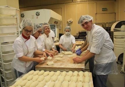 Требуются работники на Пекарню  - купить на сайте объявлений Славянск-на-Кубани онлайн