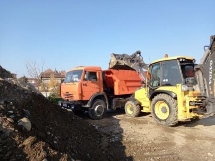 Вывоз мусор,грунт перевозка щебне, песок,чернозём  - купить на сайте объявлений Сочи онлайн