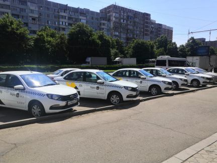 Водитель такси  - купить на сайте объявлений Краснодар онлайн