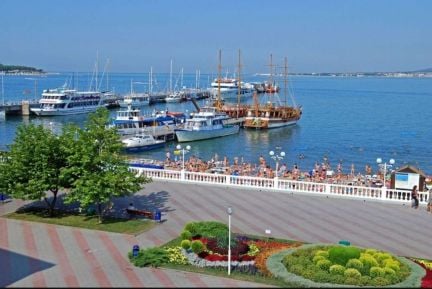 Реализатор,продавец  - купить на сайте объявлений Геленджик онлайн