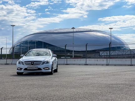 Аренда Mercedes-Benz E-coupe  - купить на сайте объявлений Сочи онлайн