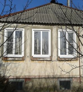 Дом 100 м кв. на участке 18 сот.  Армавир