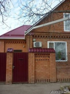 Дом 134 м кв. на участке 6 сот.  Армавир