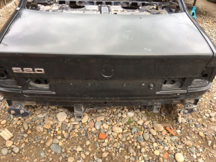 Крышка багажника bmw-e34  - купить на сайте объявлений Армавир онлайн