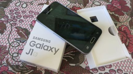 SAMSUNG Galaxy J1  Армавир