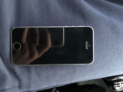 Продаю iPhone 5s 16gb рст  Армавир