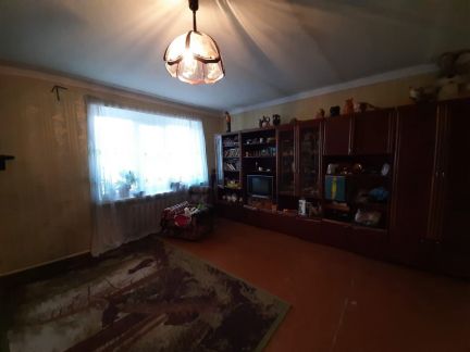 Дом 160 м кв. на участке 4 сот.  Армавир