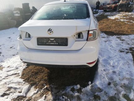 Задняя часть Volkswagen Jetta 6 2014 год  Армавир