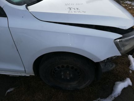 Крыло переднее правое Volkswagen Jetta 6 2010-2014  - купить на сайте объявлений Армавир онлайн