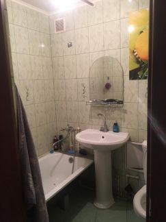 Сдаю 2х комнатную квартиру, 46 м кв., 2/4 эт.  Армавир