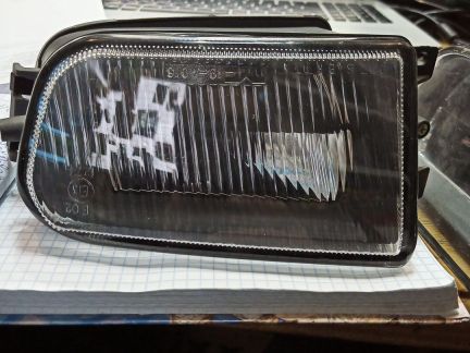 Противотуманка левая BMW E39  Армавир