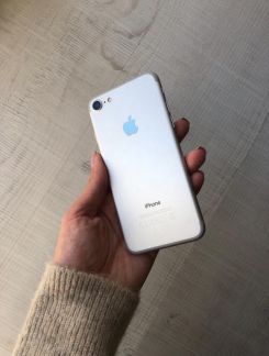 Телефон iPhone 7  - купить на сайте объявлений Армавир онлайн