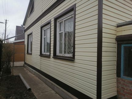 Дом 85 м кв. на участке 6 сот.  Армавир