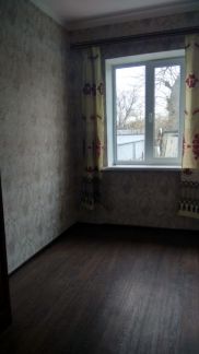 Дом 45 м кв. на участке 3 сот.  Армавир