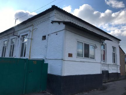 Продаю 2х комнатную квартиру, 35 м кв., 1/1 эт.  - купить на сайте объявлений Армавир онлайн