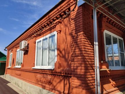 Дом 132 м кв. на участке 5 сот.  Армавир