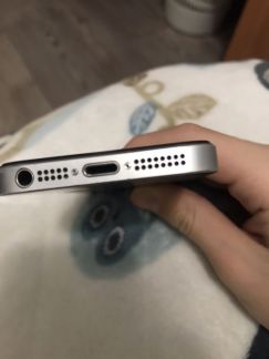 Телефон iPhone se  Армавир