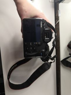 Зеркальный фотоаппарат canon 500d  Армавир