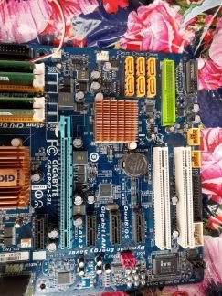 Комплект м.п. Gigabyte +проц Core2Duo E8400+6gbddr  Армавир