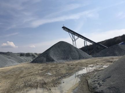 Щебень, песок, отсев, гпс, доставка по Краснодарск  Армавир