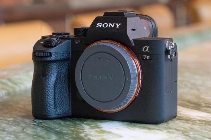 Sony Alpha 7 Mark III + Sony Carl Zeiss Sonnar 55  Армавир
