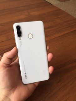 Телефон honor 20s. 128,6 gb  - купить на сайте объявлений Армавир онлайн