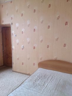 Дом 28 м кв. на участке 1 сот.  Армавир