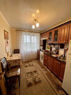Продам 3х-комнатную квартиру, 68 м кв., 6/9 эт.  Армавир