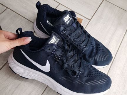 Кроссовки Nike новые  Армавир