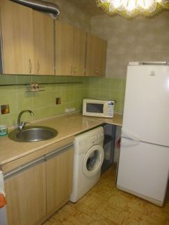 Сдам 1-комнатную квартиру, 38 м кв., 6/9 эт.  Армавир
