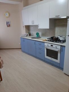 Продается 1-комнатная квартира, 44 м кв., 3/4 эт.  Армавир